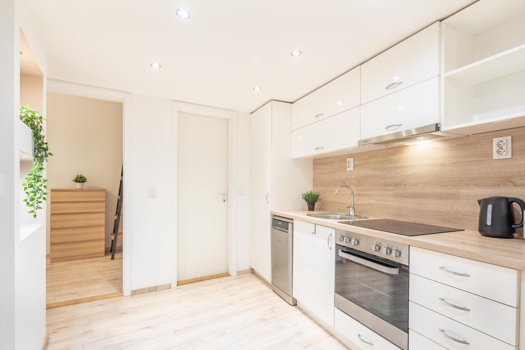 Apartament And Cute With 3 And Ac